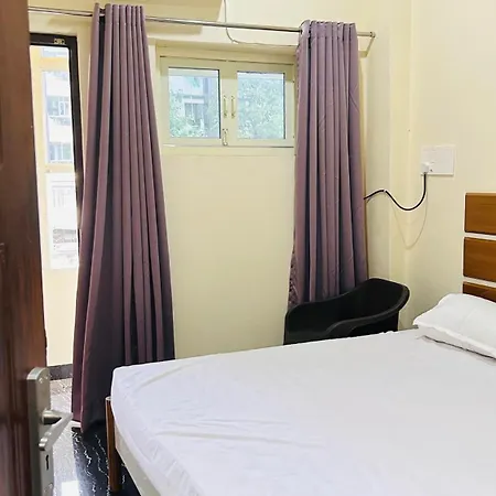 Himaksh Homestay Varanasi Exterior photo