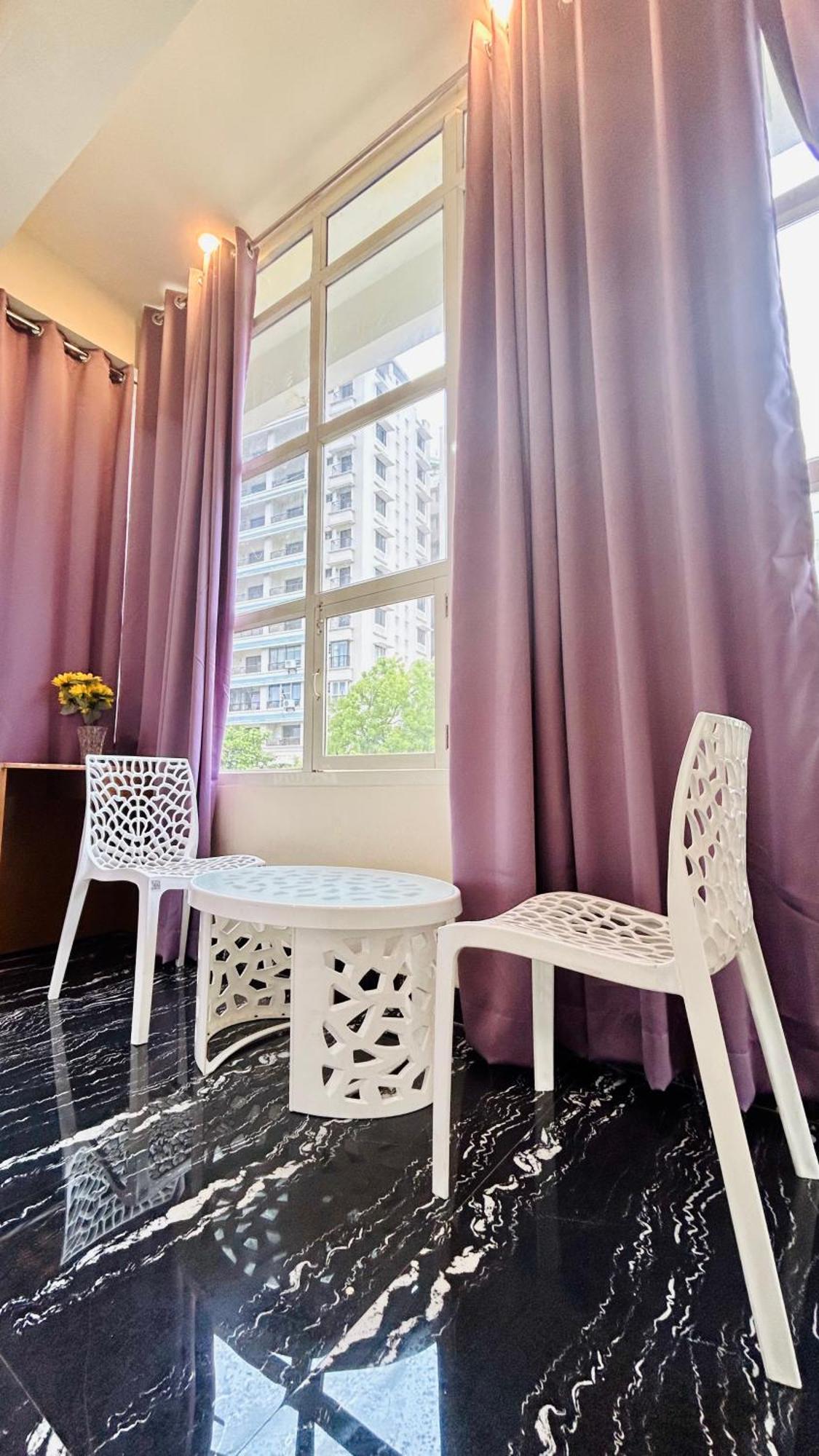 Himaksh Apartment *