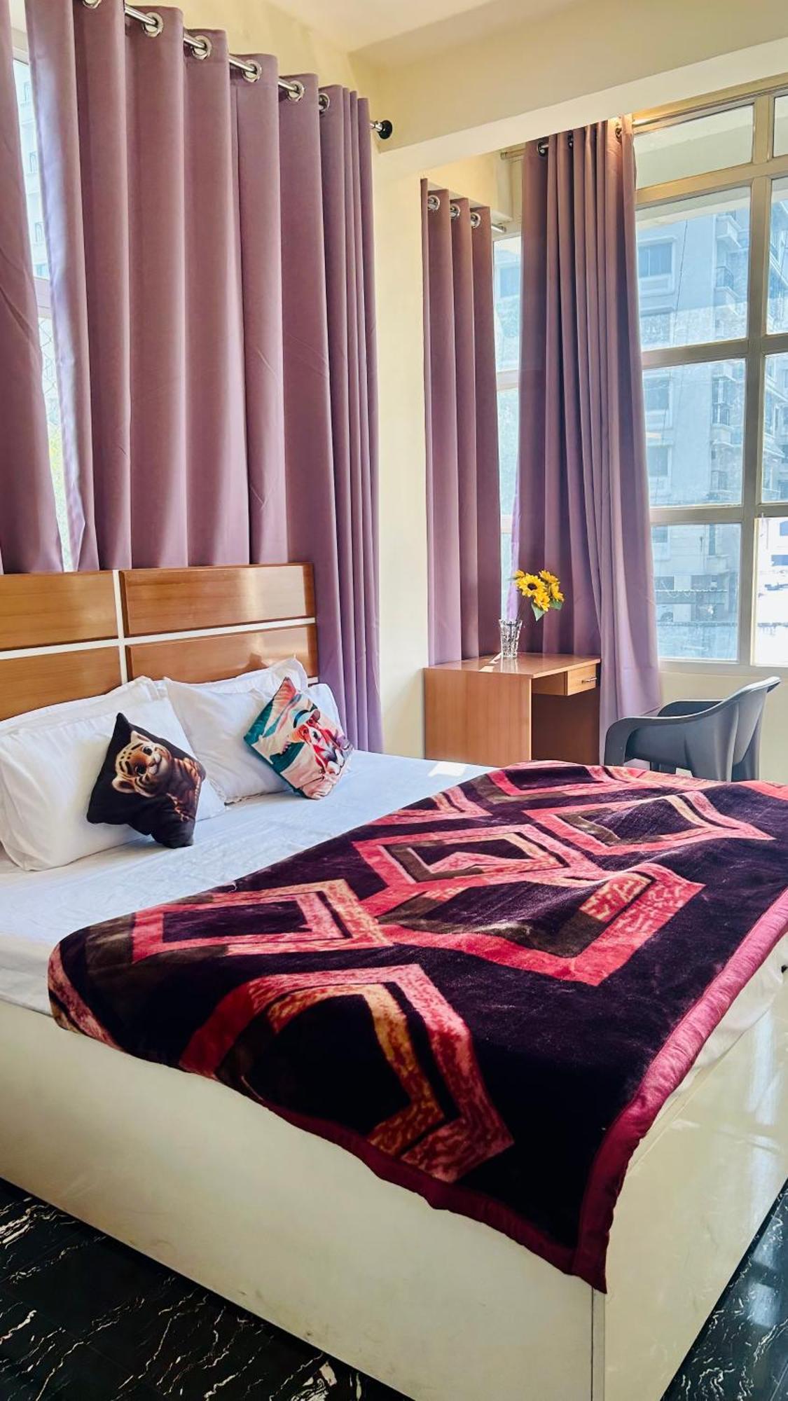 Apartment Himaksh Varanasi